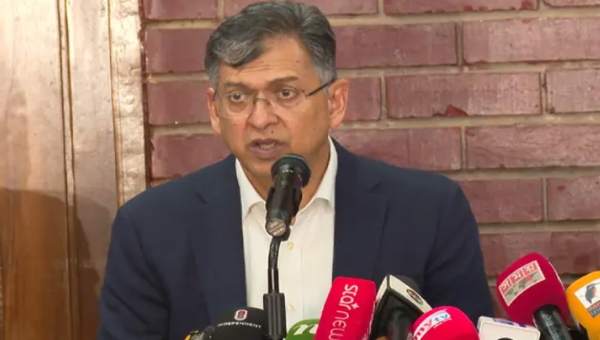 শেখ হাসিনাকে ফেরত দেয়ার জন্য ভারতকে কয়েক দফা আবেদন-স্বরাষ্ট্রমন্ত্রী