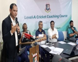 কোচদের প্রশিক্ষণ দিচ্ছে বিসিবি