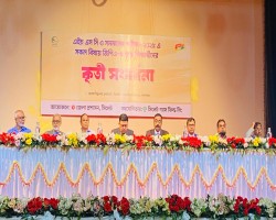 রাষ্ট্র ও সমাজের নেতৃত্বে মেধাবীদের এগিয়ে আসতে হবে :বিভাগীয় কমিশনার