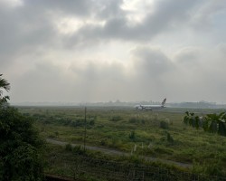 সিলেটে তারেক রহমানকে বহনকারী বিমান