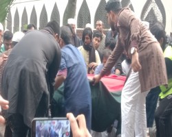 কবি নজরুলের পাশে চির নিদ্রায় শায়িত হলেন হাদি