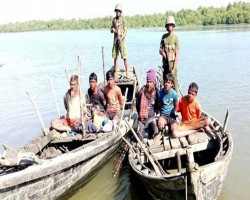 আরাকান আর্মির হাতে আরও ৬ বাংলাদেশি জেলে আটক