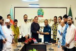 রংপুর উন্নয়ন কর্তৃপক্ষের চেয়ারম্যানকে সংবর্ধনা প্রধান করলেন সিউক চেয়ারম্যান
