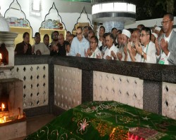 &lrm;শাহজালালের মাজার জিয়ারত করলেন তারেক রহমান